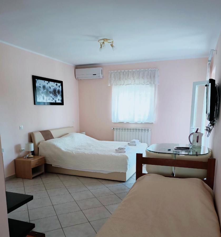 Aparthotel Viola Pjescana Uvala