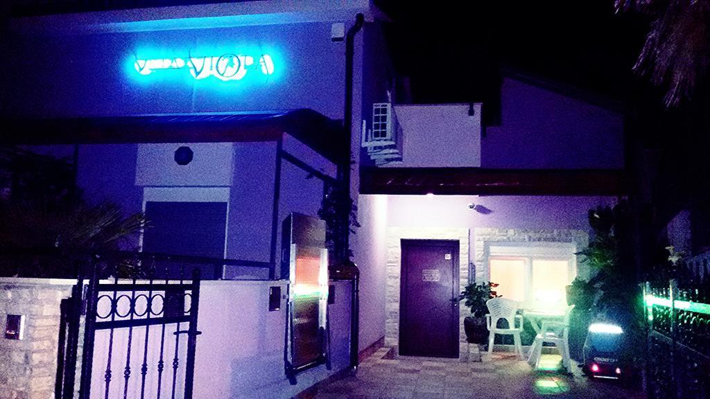 Viola Aparthotel