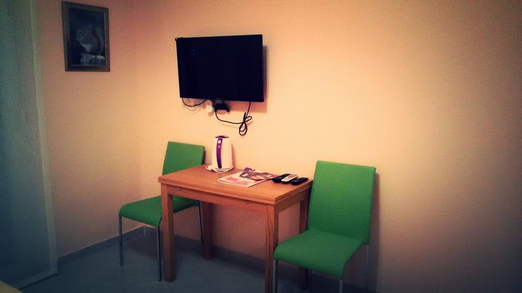Viola Aparthotel 4*