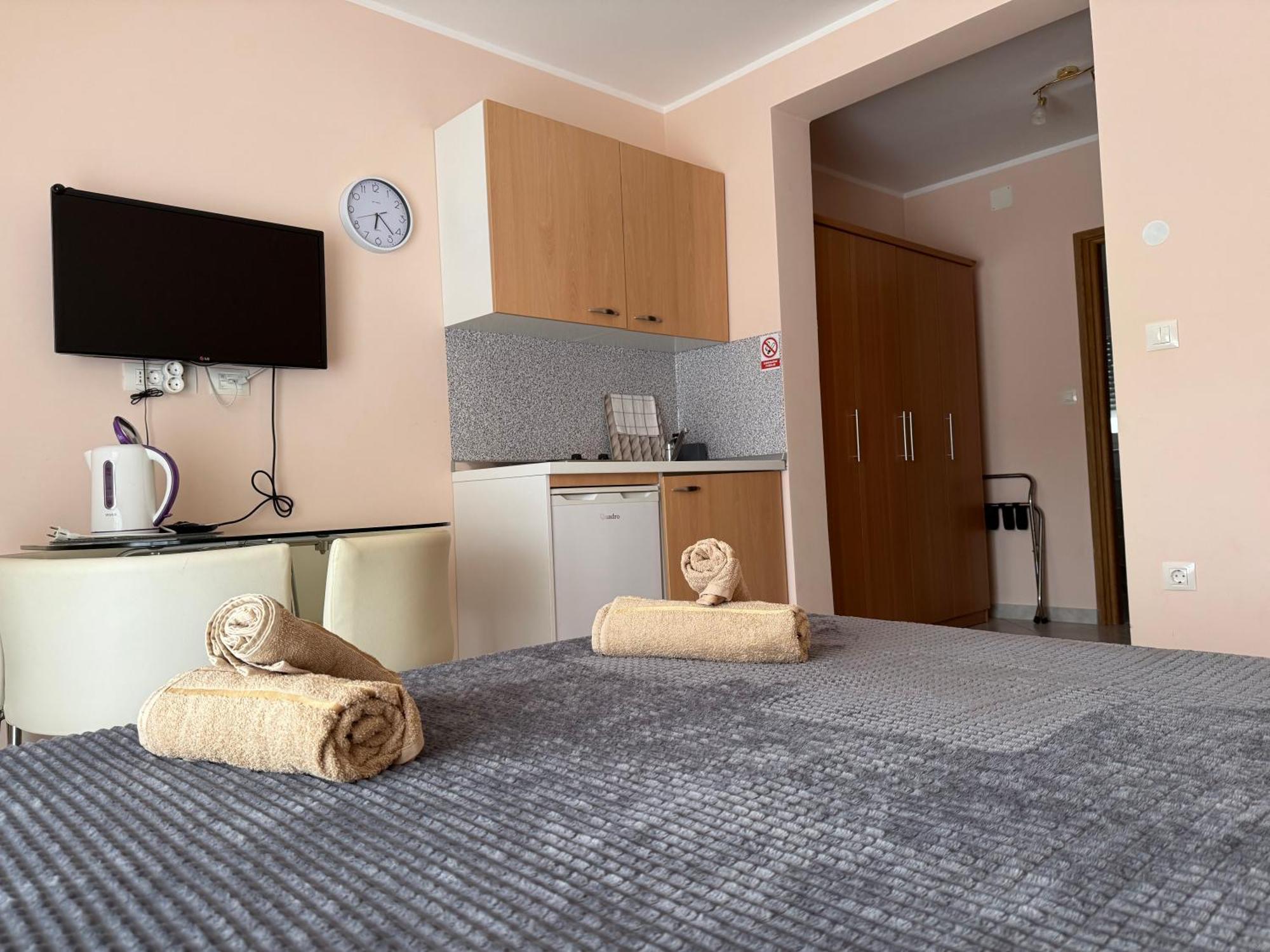 Aparthotel Viola