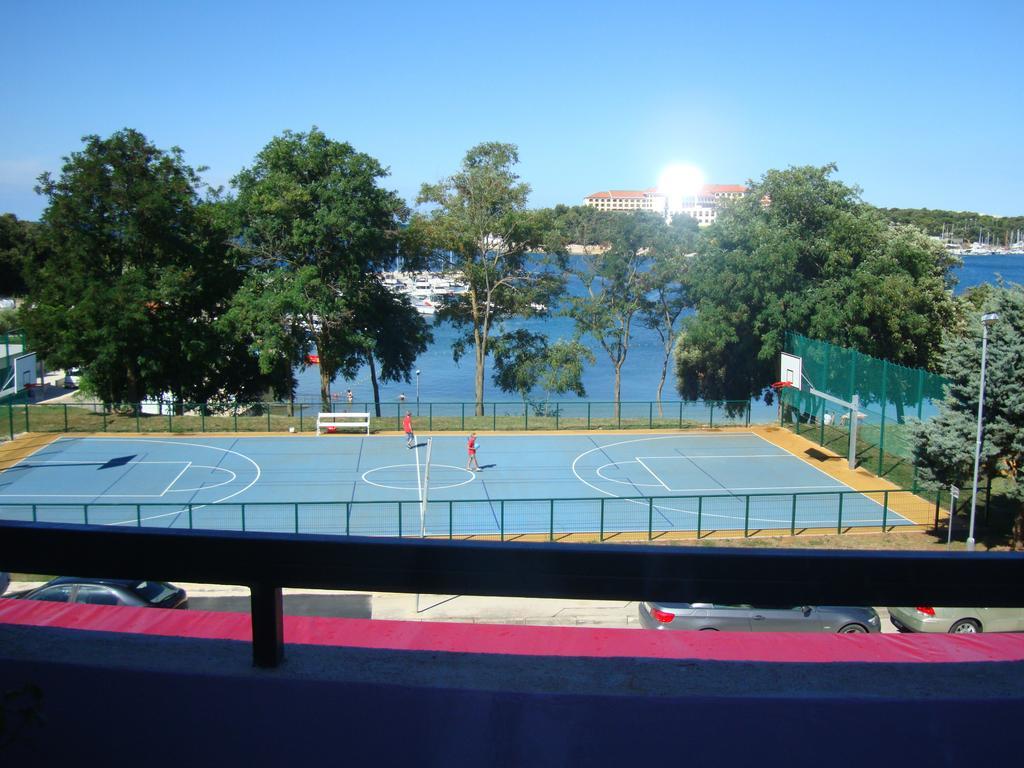 Viola Aparthotel